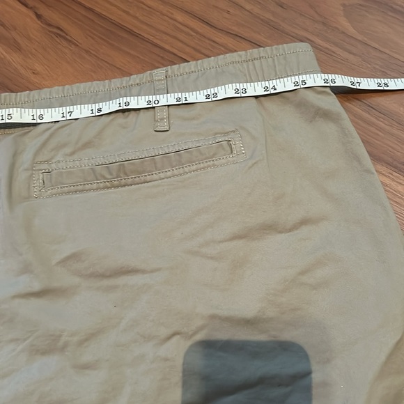 Tan Cargo Shorts with Relaxed Fit and Flat Front - Picture 13 of 13